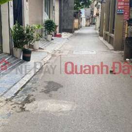 Bán đất tặng nhà 2T Ngọc Lâm, oto vào 40m vuông đẹp giá đầu tư ! _0