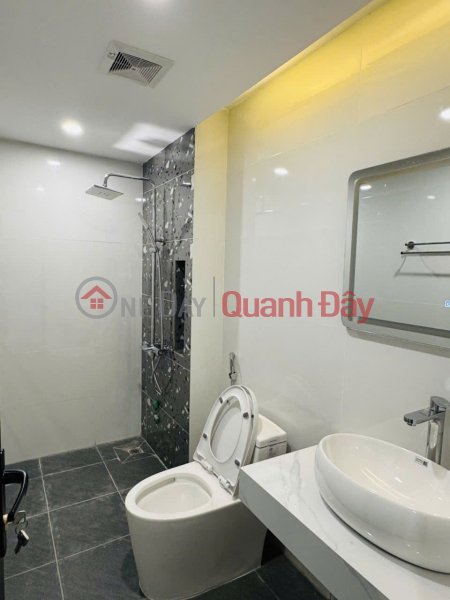 đ 18 Billion, HOUSE FOR SALE ON HOANG VAN THAI - THANH XUAN, 42\\/47 SQUARE METER, 4 FLOORS, FRONTAGE 4.1 METER, PRICE 18 BILLION.