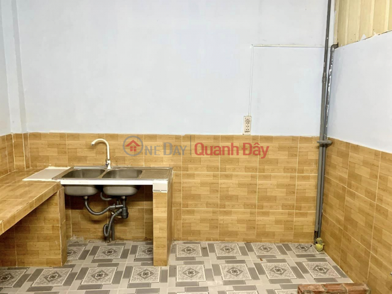 Property Search Vietnam | OneDay | Residential, Rental Listings | House for rent at 5M Tan Binh Social House near Bay Hien Crossroads - Rental price 8 million\\/month, suitable for both living and business