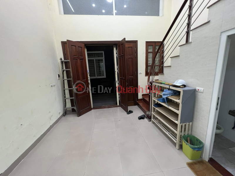 đ 19.5 Million/ month House for rent in car alley, Hoang Van Thai Street, 4 floors x 50m2, 5 bedrooms, 19.5 million VND, Center