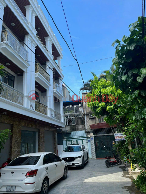 Selling 4.5-storey house in Lan Be Le Chan, area 80m, car to the house _0