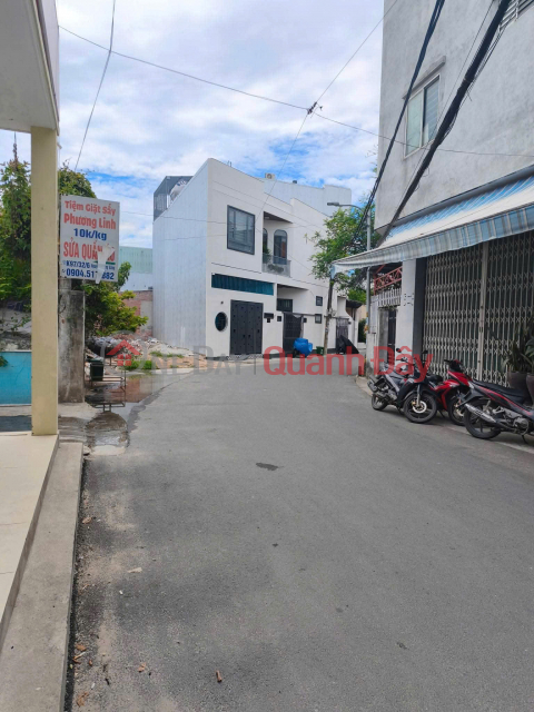 2-story house on a 7m wide paved alley, accessible by car, K97 Nguyen Luong Bang. _0