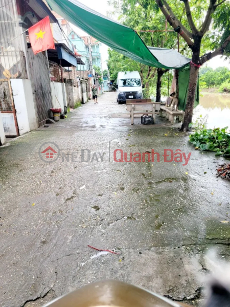 Selling LAND in Trung Kien - Bac Tu Liem with a car and a 50m2 house for only nearly 5 billion Sales Listings