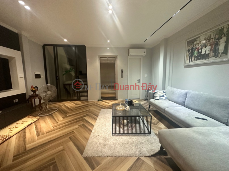 Selling Hoa Lam house 45m x 4T, garage, elevator, corner lot, price 5.x billion, TL. Contact: 0936123469 Sales Listings