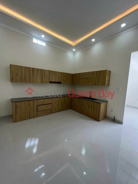 Nhà đẹp, siêu rẻ, hơn 150m2, sân oto, 3pn..gần chợ Tân Hiệp chỉ 3ty850 Việt Nam, Bán | đ 3,85 tỷ