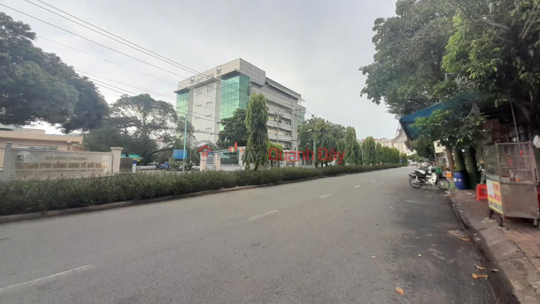 Property Search Vietnam | OneDay | Residential Sales Listings | SOS SUPER TOP BUSINESS FRONTAGE, HIGHWAY 2, Phuoc Binh, District 9, cash flow 18 million\\/month, Area 5.5 x 25, only 7.9 billion