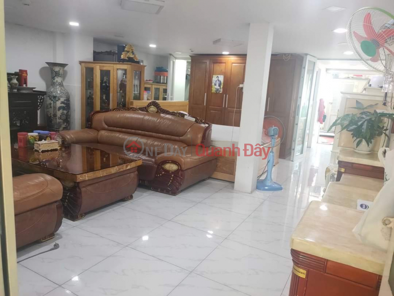 HOUSE FOR SALE LARGE AREA, TRUCK CAR, NEARLY 100 ROOM, TAN THUAN DONG WARD, District 7, Vietnam | Sales đ 49 Billion