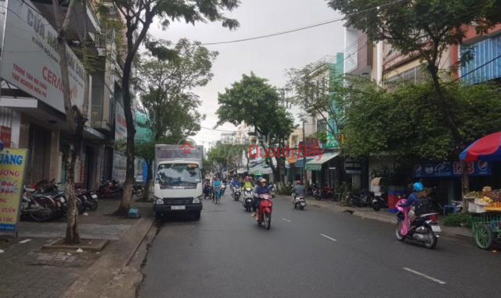 ► House on the 60m straight street leading to Tieu La, airy, 90m2, 5.2m wide, old C4, 3.xx billion, Vietnam, Sales đ 3.7 Billion