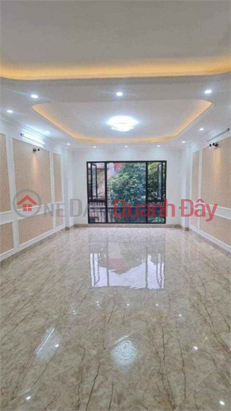 Property Search Vietnam | OneDay | Nhà ở Niêm yết bán Bán nhà mặt phố Lạc Long Quân, Tây Hồ 80m2 giá 30.5 tỷ. Lh: 0946909866