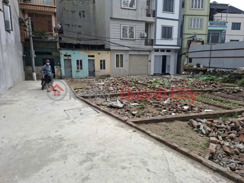 Act fast to own this prime plot of land at 173 Ngoc Hoi Street, Thanh Tri Commune - ideal for business. _0