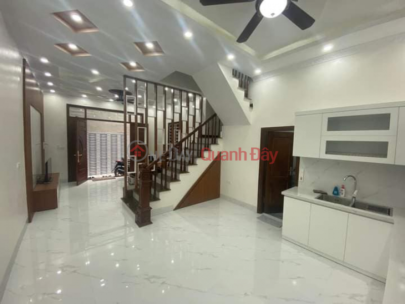 Property Search Vietnam | OneDay | Nhà ở Niêm yết bán | VƯƠNG THỪA VŨ, LÔ GÓC 3 THOÁNG, 1GIÂY RƯỠI RA ÔTÔ
63m x 4 tầng, MT : 5,5m giá 7,2tỷ