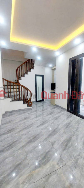 BÁN NHÀ RIÊNG PHỐ ĐÀM QUANG TRUNG- LONG BIÊN,45/30 M2, 5 TẦNG, 5.65 TỶ., Việt Nam Bán | đ 5,65 tỷ