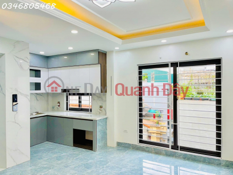 NEED TO SELL A HOUSE AT BUI XUONG TRACH, THANH XUAN. 34 METER SQUARE, 6 FLOORS, ELEVATOR, ASKING PRICE 8.4 BILLION _0