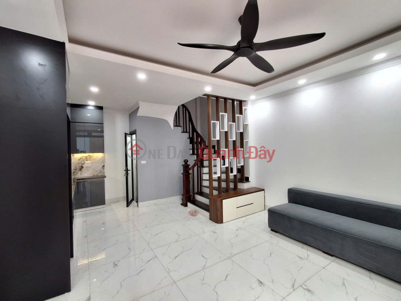 NHÀ MỚI 5 TẦNG FULL NỘI THẤT NGUYỄN VĂN CỪ- LONG BIÊN 36m2 X 7.6 tỷ., Việt Nam Bán đ 7,5 tỷ