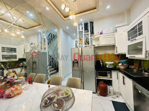 Vinh Phuc, 48m² x 6 floors, 14.5 billion VND, fully furnished, alleyway accessible, tricycles can pass, near car access. _0