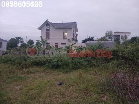 (EXTREMELY RARE) The only plot of land with 300m ODT, 15m frontage, located on busy business street 261, 800m from National Highway 3. _0