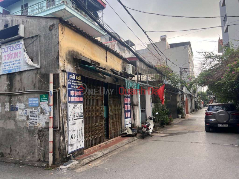 House for sale C4 in Viet Hung Long Bien, 1 house away from the car-avoiding road, area 35m, 4 billion 9 Sales Listings