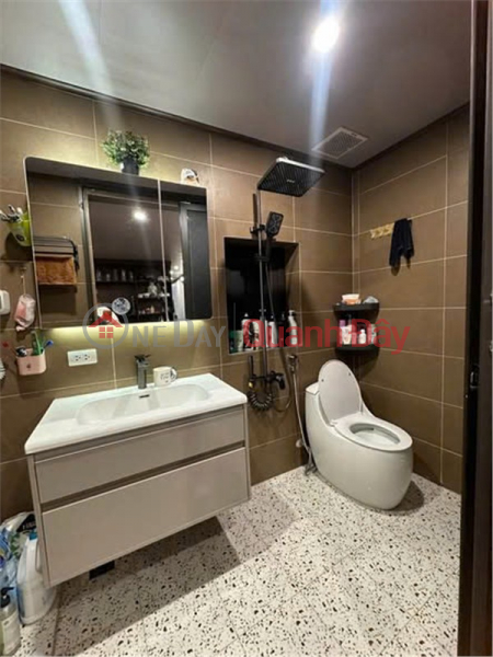 Property Search Vietnam | OneDay | Residential, Sales Listings, BEAUTIFUL APARTMENT - GREAT PRICE - Apartment for Sale in a Prime Location in Phu Xa, Phu Thuong, Tay Ho, Hanoi