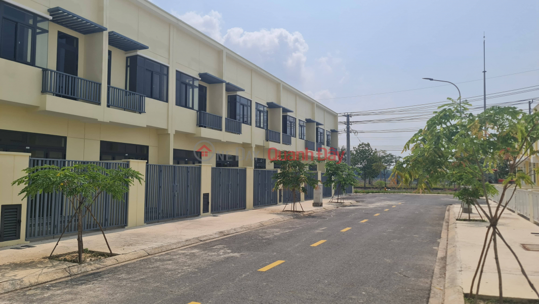 Ở trọ mãi hay có nhà riêng, sở hữu nhà mặt phố chỉ với 439 triệu Niêm yết bán