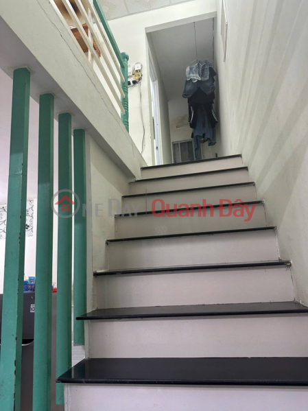 đ 2.8 Billion ► House near Ta Hien Hoa Cuong Market, 30m car parking, 42m2, clean hard mezzanine, 2.x billion