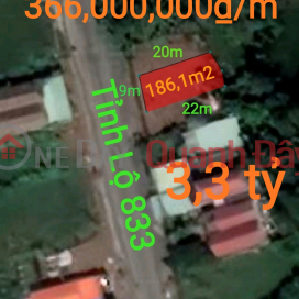 Selling a plot of land in the center of Tan Tru town for 3.3 billion _0