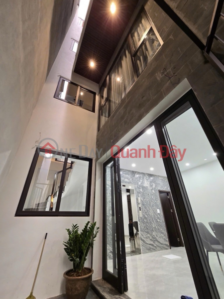 SIÊU PHẨM MỚI TINH! NHÀ 6 TẦNG THANG MÁY - NGỌC LÂM - Ô TÔ ĐỖ CỔNG - TẶNG FULL NỘI THẤT CAO CẤP! Niêm yết bán