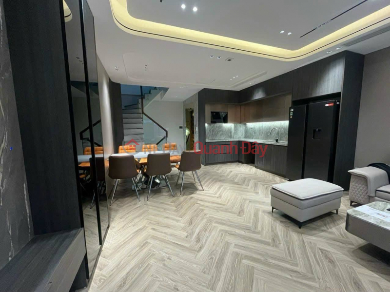 Beautiful house to welcome Tet Nguyen Van Cu, 55m x 6 floors, 2-car garage, elevator, full high-class furniture Vietnam | Sales, ₫ 13.6 Billion