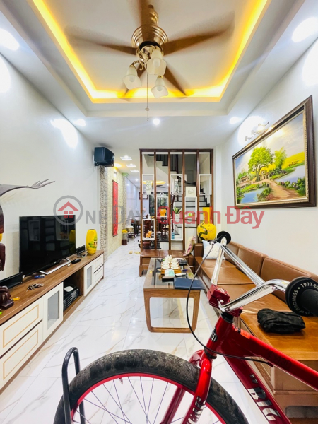 QUANG TIEN EXTREMELY RARE HOUSE, BEAUTIFUL HOUSE, STURDY BUILDING, CAR AVOIDANCE, CAR ACCESS 10M FROM HOME, 80% FURNISHING RETURN Sales Listings