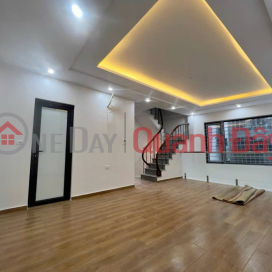 Owner wants to sell urgently, reduced price by 200,000,000 Dong Da house - Thong Alley - Corner Lot, Floor area _0