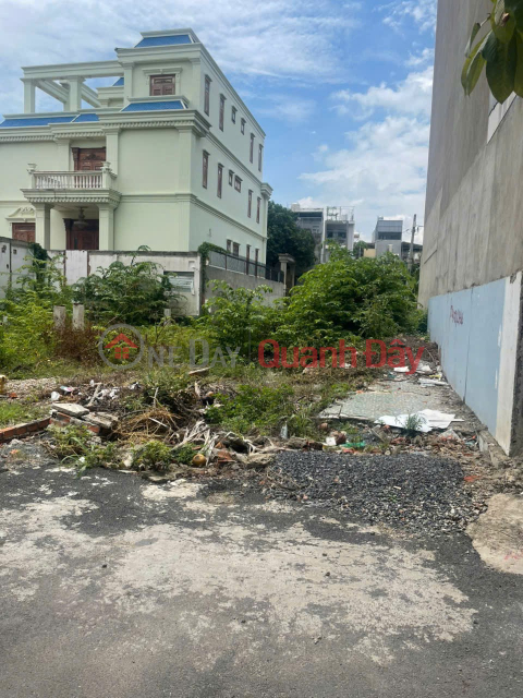 LAND LOT IN GOOD LOCATION - INVESTMENT IS PROFITABLE. NEED TO SELL QUICKLY POTENTIAL LAND LOT IN DISTRICT 12, HCMC _0