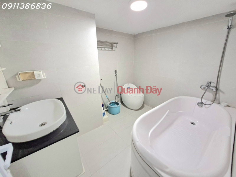 đ 7.5 Billion | Fully furnished, stunning interior, Building N02 Huynh Thuc Khang, 73m², 3 bedrooms, prime location
