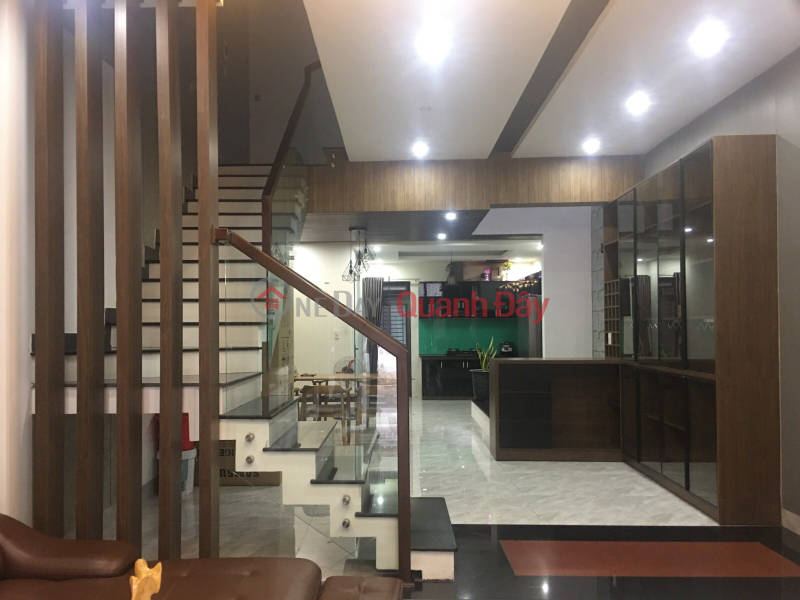 Selling 3-storey house with business front on Ly Thai Tong-Hoa Minh-Lien Chieu-ĐN-100m2-Only: 8.3 billion-0901127005. Sales Listings