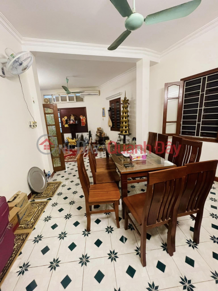 Property Search Vietnam | OneDay | Nhà ở, Niêm yết bán BÁN NHÀ PHỐ LÔ GÓC PHỐ THÁI THỊNH: 46M2 X 4T, HUYNDAI SANTAFE 7 CHỖ ĐỖ CỬA, CHỈ 7.7 TỶ