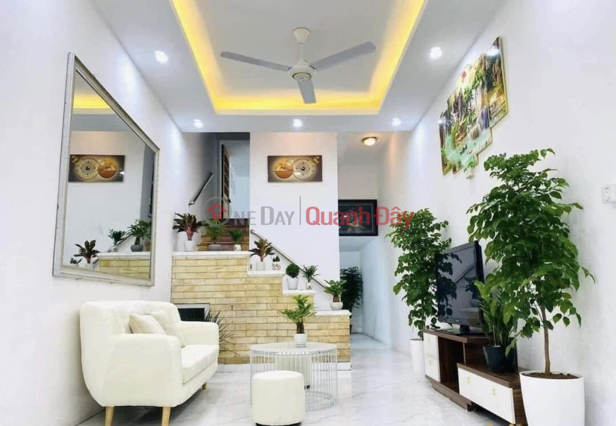 Urgent sale of house at 888 Lac Long Quan, Ward 8 Tan Binh 40m2 for only 4 billion TL Sales Listings