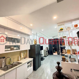 lạc long quân cầu giấy 35m x4 tầng 8,95 tỷ full nội thất,5p đi bộ ra hồ tây _0