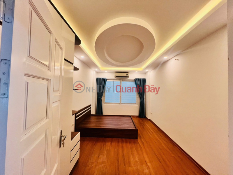 đ 7.5 Billion CAU GIAY CENTER - WIDE SMALL ALLEY - SURROUNDED BY BIG UNIVERSITIES - FULL OF FACILITIES.