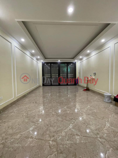 House for sale in the Ministry of Public Security's lot, Hoang Van Thai street, CAR INTO HOME, LOOK FOR Elevator, 50m2 for 5 billion Sales Listings