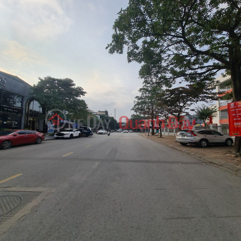 Land for sale in the center of Trau Quy, Gia Lam, Hanoi. 100m2, 6m frontage, slightly over 10 billion VND. 0392248515 _0