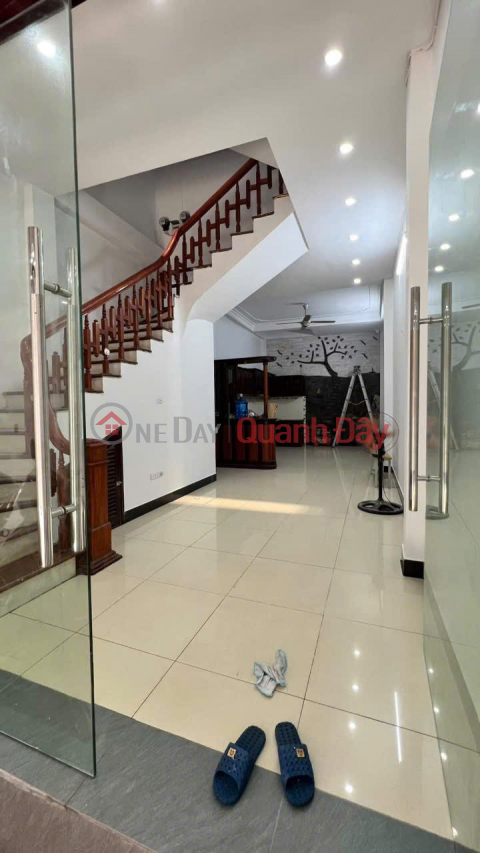 OWNER SELLING LAND WITH 6-STORY HOUSE DIRECTLY, NO BROKERS - Prime location in alley 168 Kim Giang, Hoang Mai District. _0