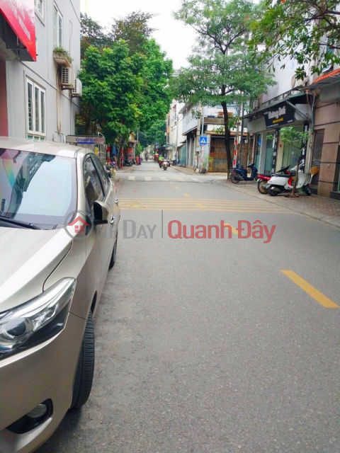 VU XUAN THIEU LAND - ALWAYS ARE BIGGER THAN STREETS - SIDEWALKS - AVOID TRUCKS - MOST BUSINESS AREA _0