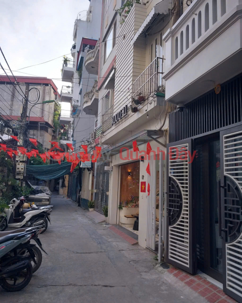 ONLY 9.5 BILLION TO OWN A BEAUTIFUL HOUSE IN HOANG HOA THAM, CLEAR ALLEY, WIDE AND OPEN - 4 FLOORS x 51M2 _0