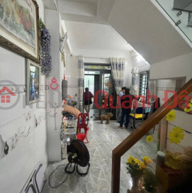 ► Corner house in a straight alleyway, pedestrian access to Nguyen Tat Thanh street, 48m2, 2 floors, 2.xx billion VND _0