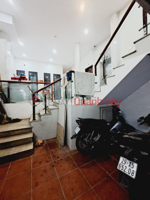 House on Nguyen Khoai street, 28B, 200m2, 6T, MT5.2m, 35 billion, 1 billion\/N, 0977097287 _0