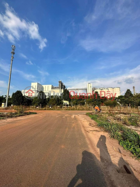 Selling Becamex Industrial Park perimeter land lot, residential land, ready book, Cut loss 200 million Sales Listings