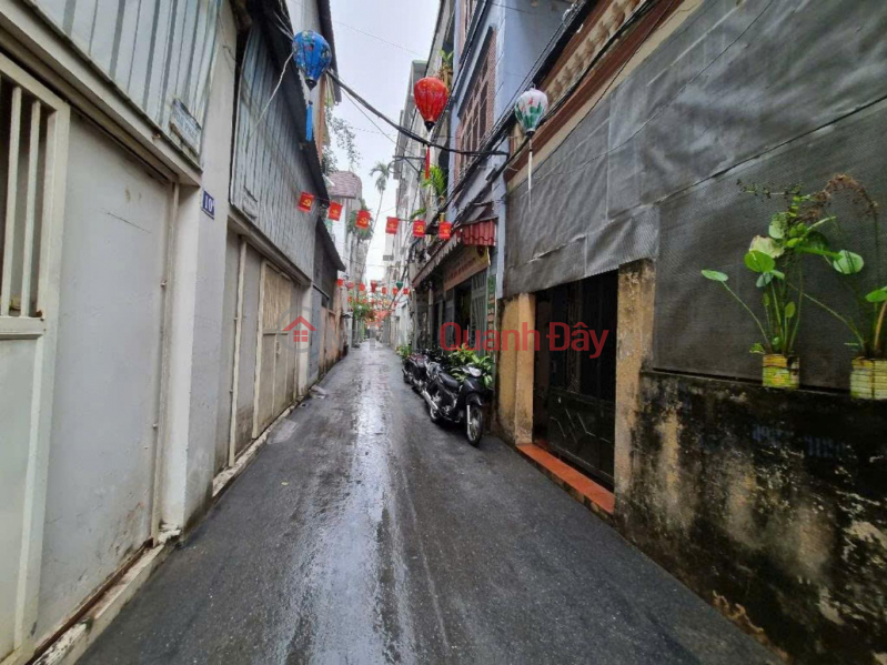 HOUSE FOR SALE WITH CAR LOT - CORNER LOT - GOLDEN SPECIFICATIONS IN TAY HO - Area: 100m², Frontage: 7.4m, Price: 21.5 billion Sales Listings