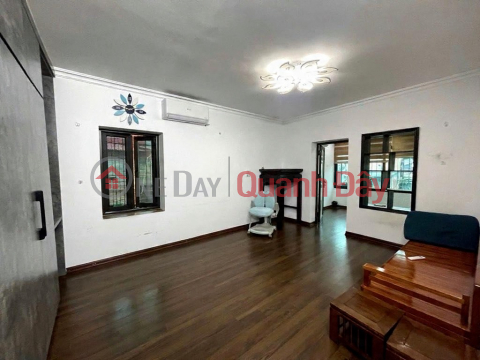 tập thể nghĩa tân 60m 2 ngủ giá 4,5 tỷ ô tô đỗ chân tòa _0