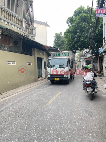 Land for sale in Ngoc Thuy, 42m2, corner lot, car access, only 5.1 billion. Contact 0936123469, Vietnam Sales đ 5.1 Billion