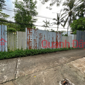 Selling the foundation of Alley 108 - My Xuyen Area: 10m x 70m (after 6m5) (can separate 2 floors) _0