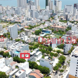 Cheap price, need to sell land quickly, giving away house on An Thuong 10 street, My An, Da Nang. Right on the western street, close to the beach. _0