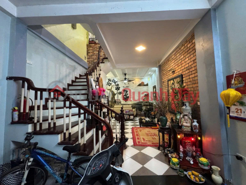 Giảm 200tr! Bán nhà mặt phố Xã Đàn, 60m2, 6 tầng, mặt tiền 4.1m, 39.8 tỷ, kinh doanh đỉnh _0